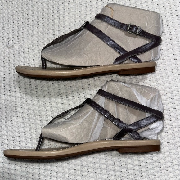 UGG Australia graphite leather "Aubray" braided front ankle strap sandals W 9‎ - Picture 3 of 9